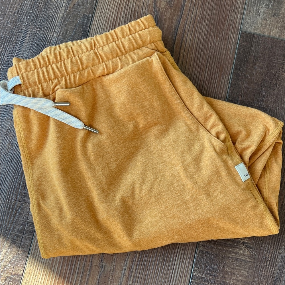 Vuori golden flax joggers
